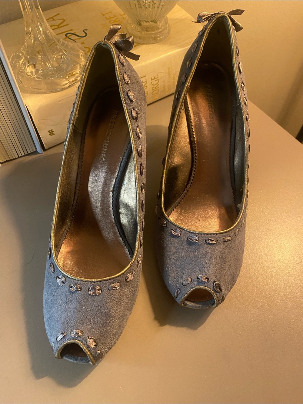 Predictions Slate Blue Suede Peep-Toe Pumps with ribbon Stitch Trim/BARELY WORN